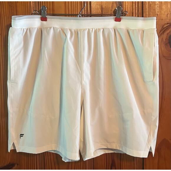 Fabletics men’s white running shorts with pockets and underwear size XXL - Picture 1 of 3